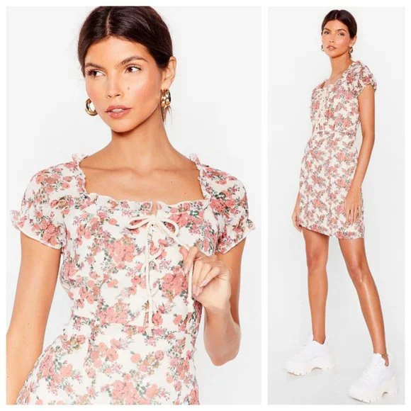 Nasty Gal Ivory Floral Tie Lace Up Front Ruffle Puff Sleeve Dress Nasty Gal Ivory Floral Tie Lace Up Front Ruffle Puff Sleeve Dress